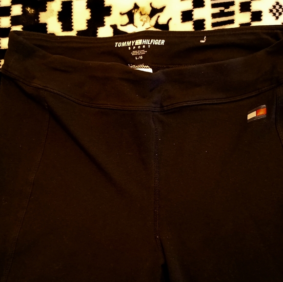 Tommy Hilfiger Capri leggings size xl worn once!! - Picture 2 of 3